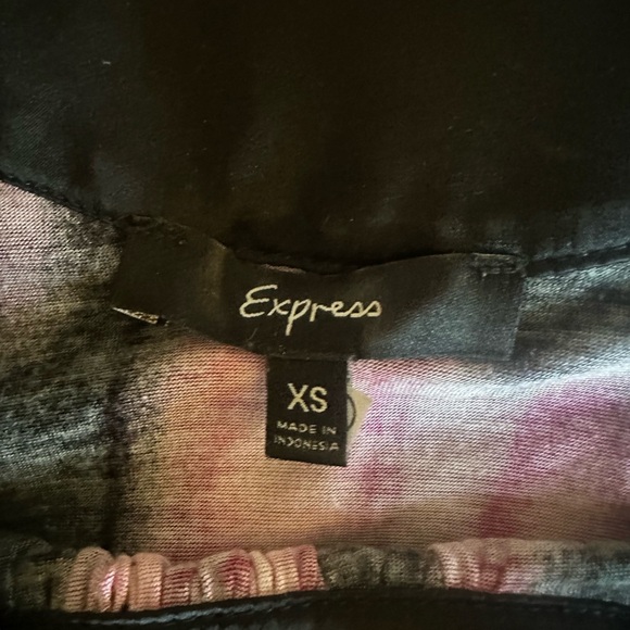 Express Dress in Rainbow Colors w/ Pockets, Sz XS Casual Summer Shift Dress - Picture 7 of 8